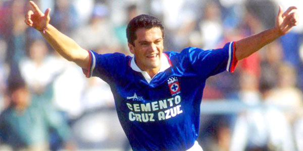 El día que Carlos Hermosillo le dio su último título de liga al Cruz Azul