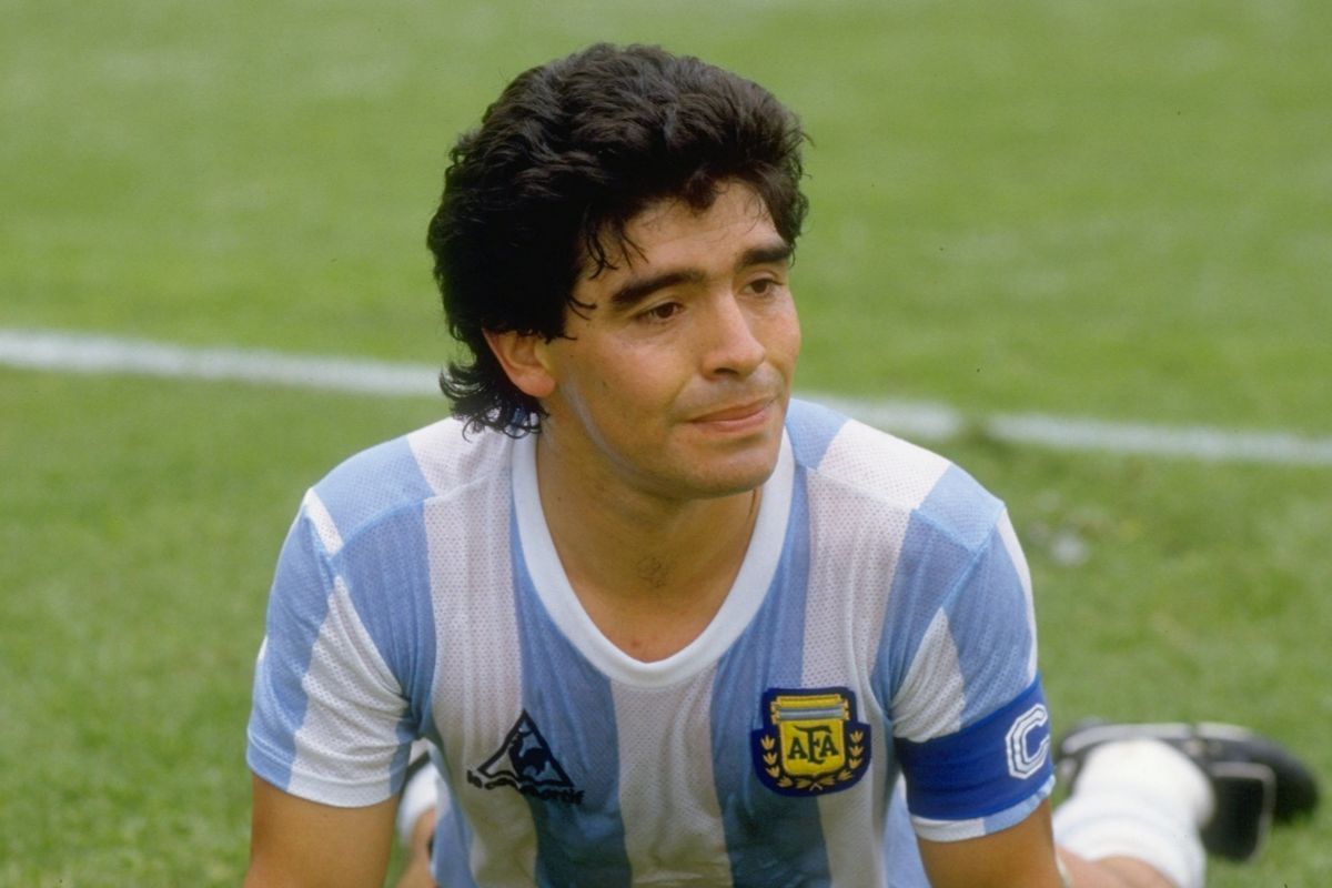 La mañana de este miércoles Diego Armando Maradona sufrió un paro cardiorespiratorio que acabó con su vida.
